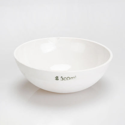 Porcelain evaporating dish